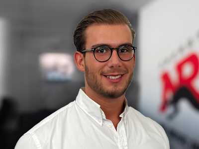 Deniz Seyfi